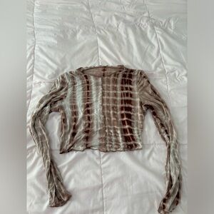 Long sleeve crop top